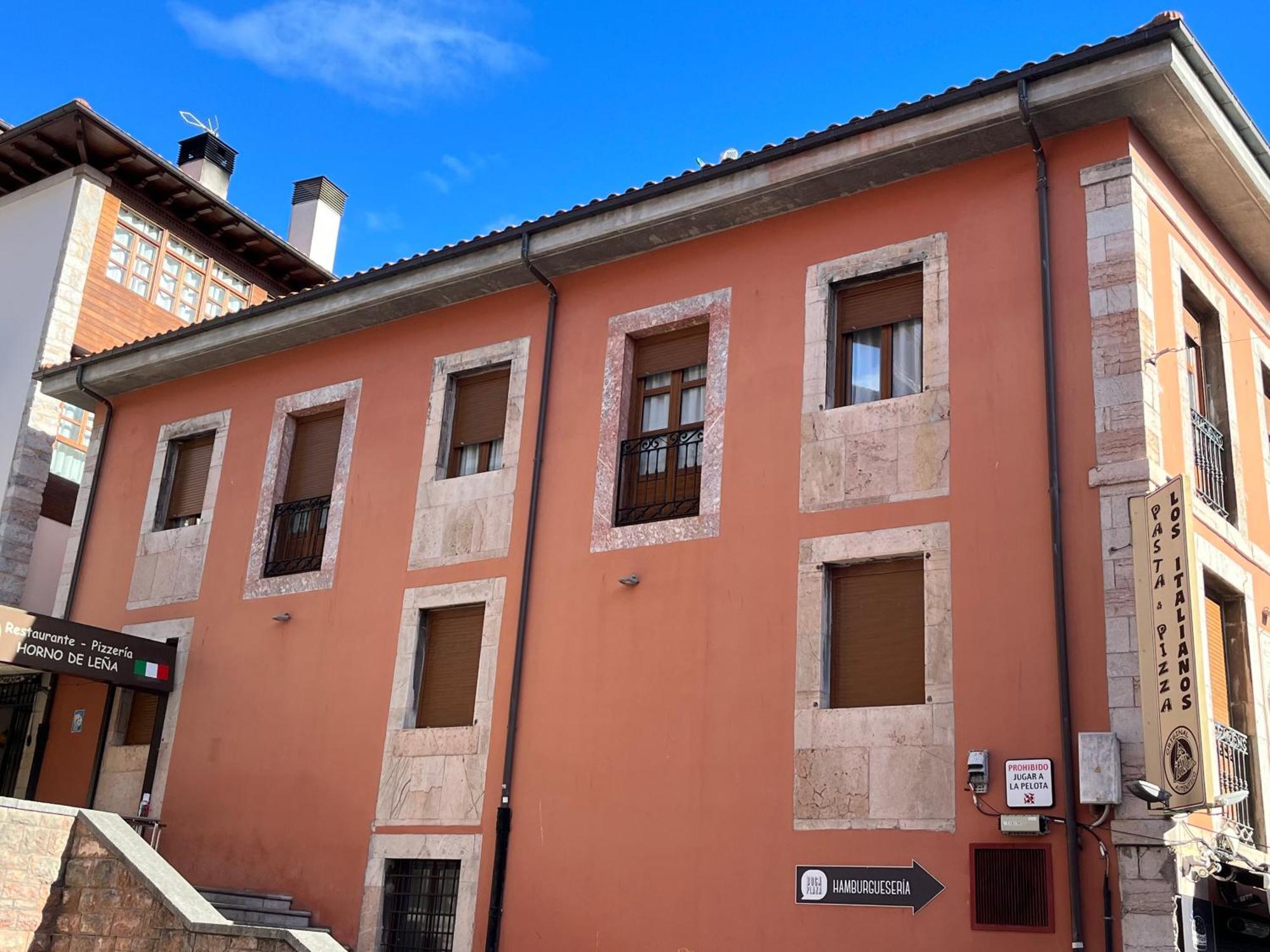 Apartamentosarturo Llanes Laplaza 2ºc מראה חיצוני תמונה